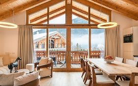Beautiful Chalet in Wald im Pinzgau with Sauna